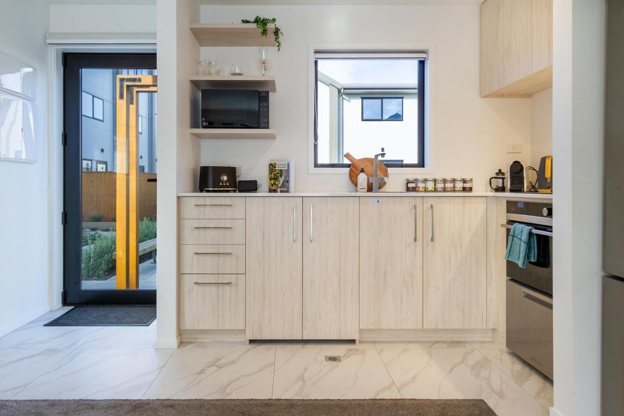Serenity By The Sea: Coastal Escape1 Bed 1 Bath Christchurch Eksteriør bilde