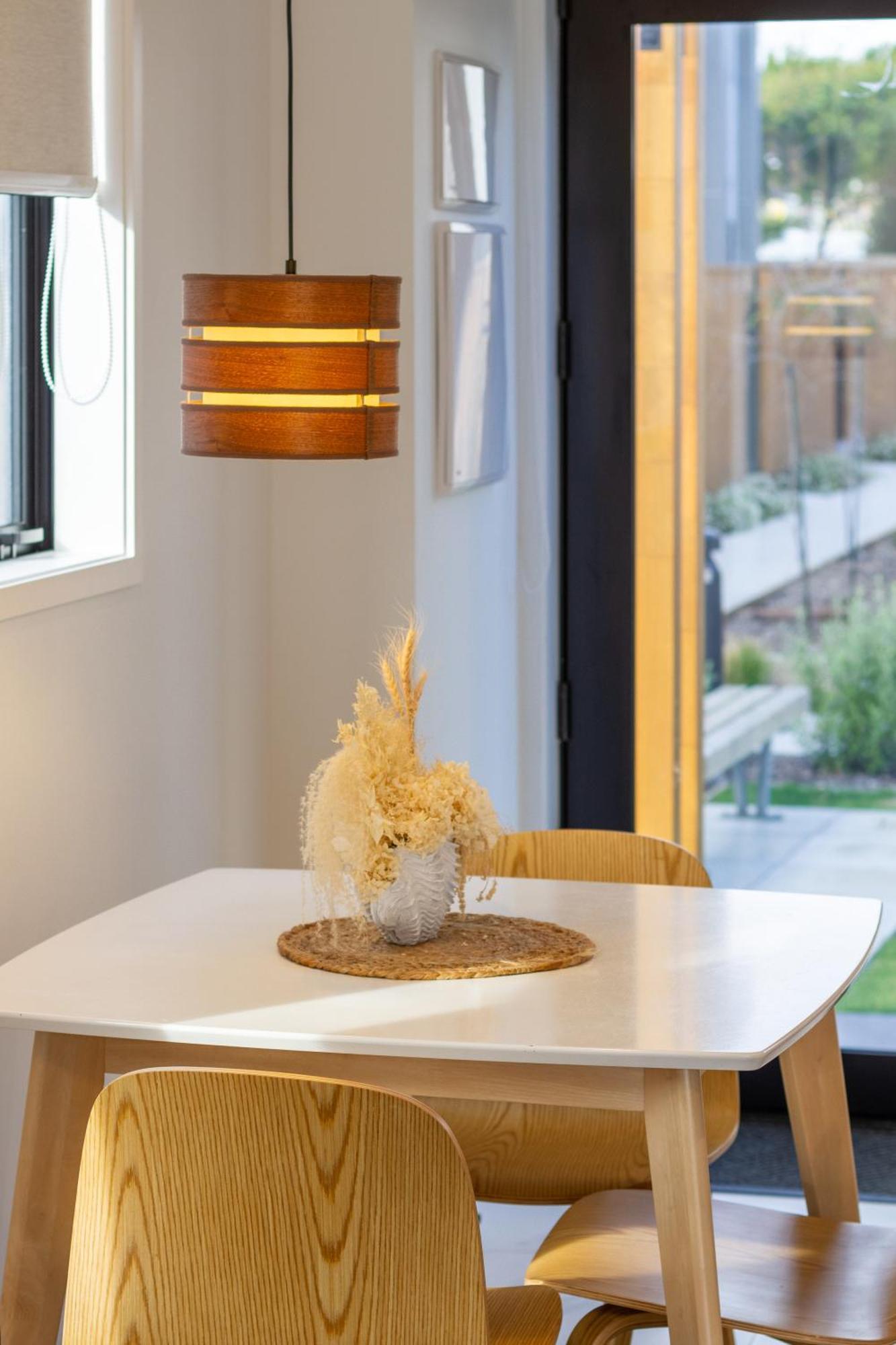 Serenity By The Sea: Coastal Escape1 Bed 1 Bath Christchurch Eksteriør bilde