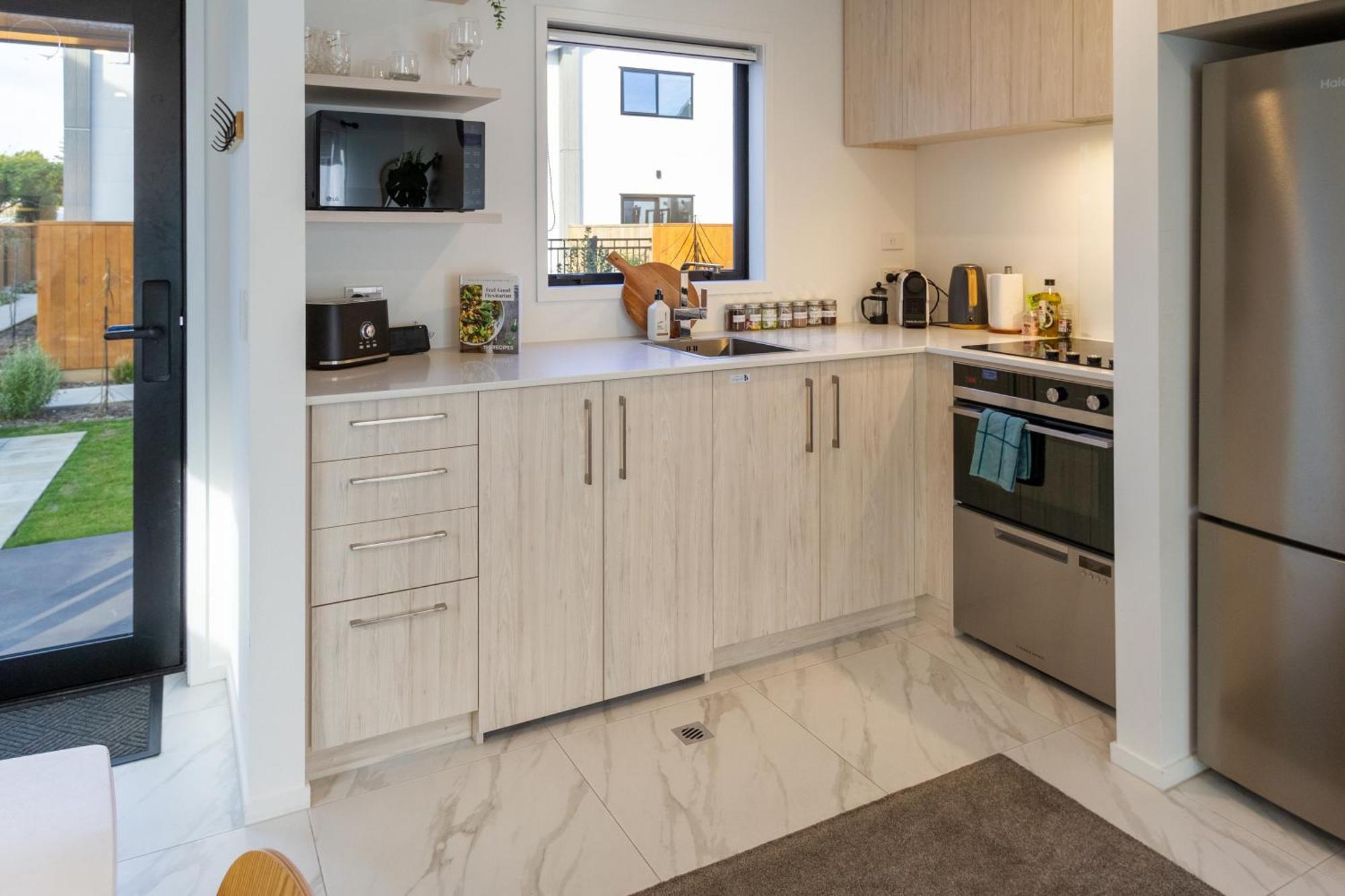 Serenity By The Sea: Coastal Escape1 Bed 1 Bath Christchurch Eksteriør bilde